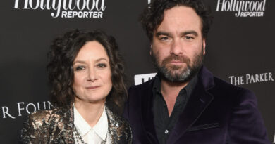 Johnny Galecki Net Worth 2023